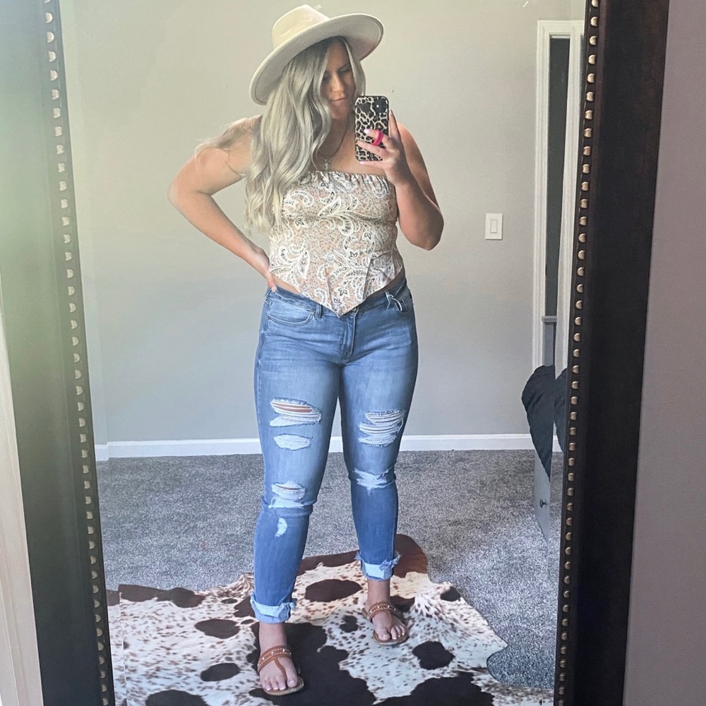 NWT PAISLEY BANDANA TOP